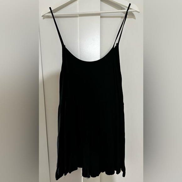 📚 Brandy Melville black top - Picture 3 of 5